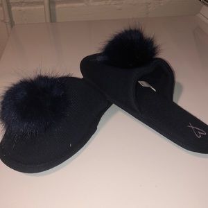 Navy blue knit detail slippers